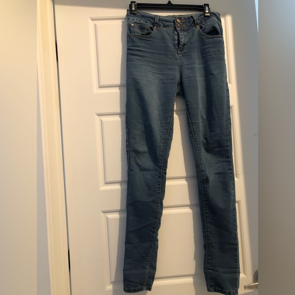 High rise jeans - Picture 2 of 5